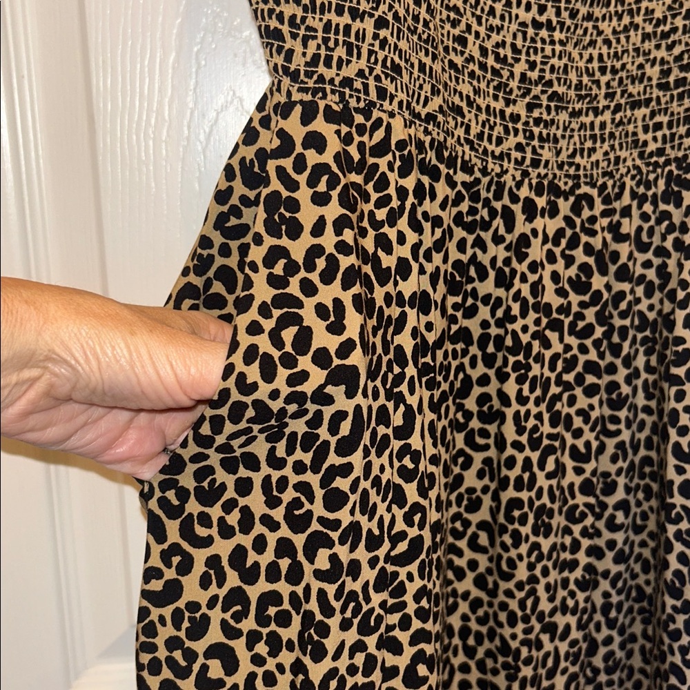 Old Navy Fit & Flare Smocked Cami Midi Leopard Print Sundress (w/Pockets!) - Picture 5 of 10